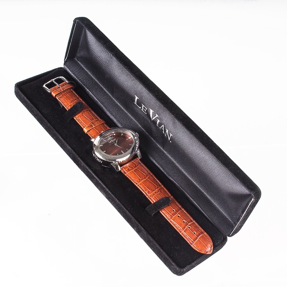 😢SOLD—Limited Edition Le Vian 18' Watch - Picture 1 of 8